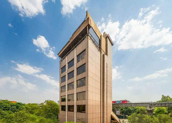 Hotel Peninsula Redpine